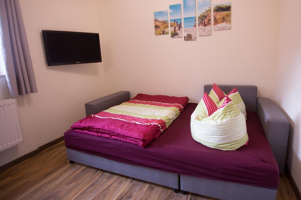 Ferienwohnung Smillenzweg Mit Garten Lohme Luaran gambar