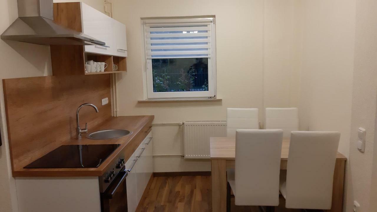 Ferienwohnung Smillenzweg Mit Garten Lohme Luaran gambar