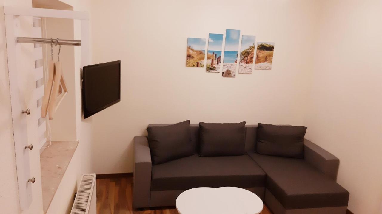Ferienwohnung Smillenzweg Mit Garten Lohme Luaran gambar